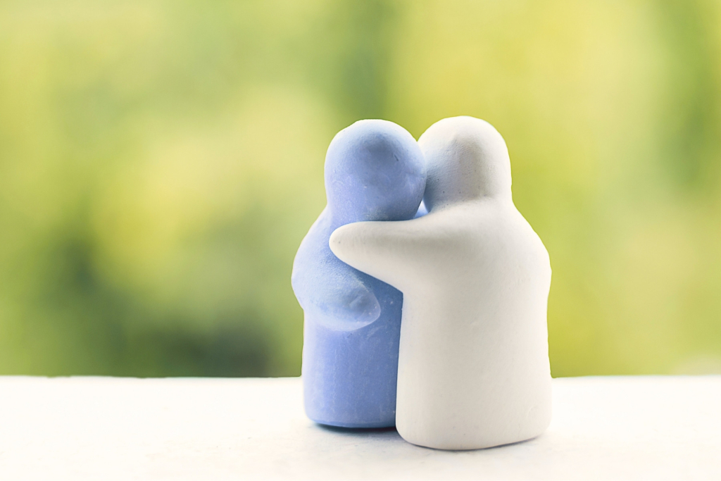 Abbracciamoli donazione gremmo